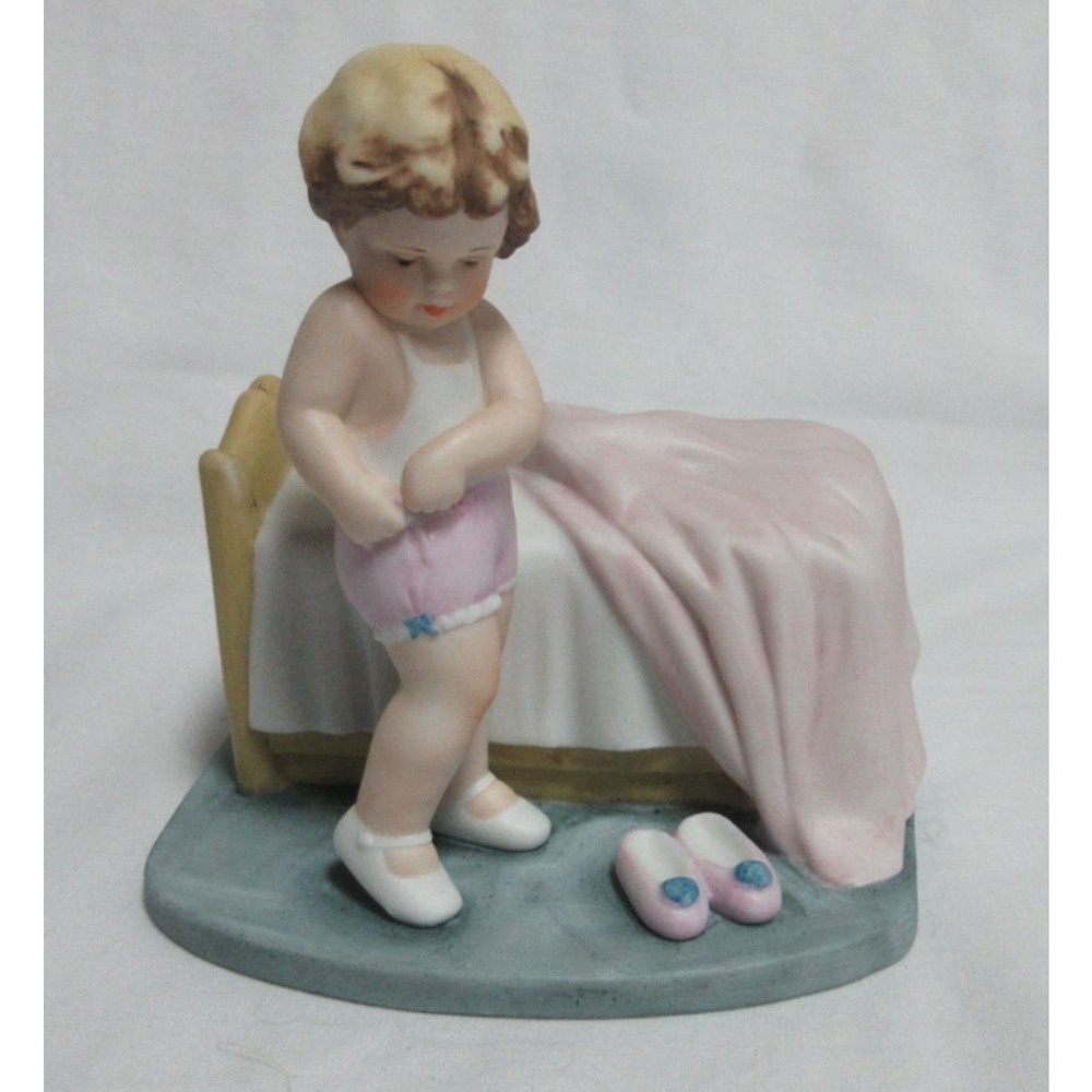 VTG 1985 " JUST A LITTLE BIT INDEPENDENT 4.5" Bessie Pease Gutmann Art Figurine